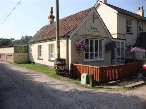 Cider Cottages Burley Dış mekan fotoğraf
